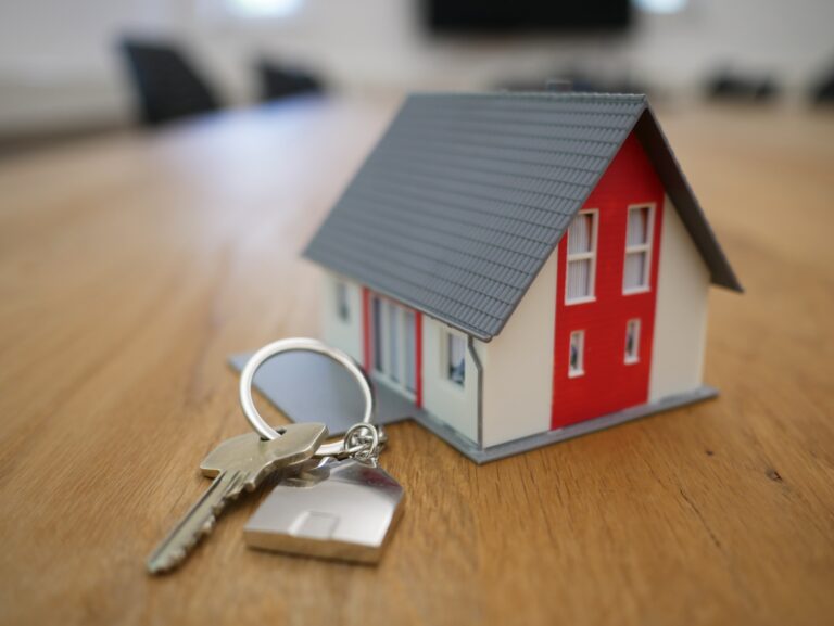 house keys to represent real estate industry