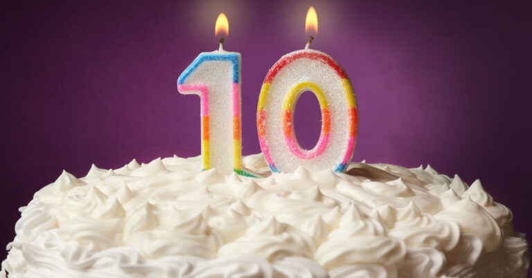 seena mostafavipour 10 year anniversary cake